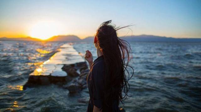 ‘JDB电子’
女人会奋掉臂身爱上的 是什么样的男子？(图5)