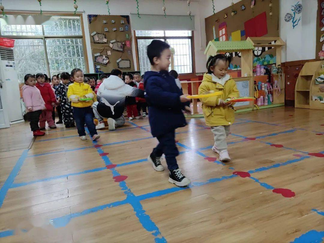 
【班级动态】小小搬运工——小班体育运动“JDB电子”(图9)